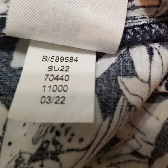 Loft Outlet Blue & White Tunic V-Neck Short Sleeve Floral Print 100% Rayon Sz XL - Picture 7 of 7